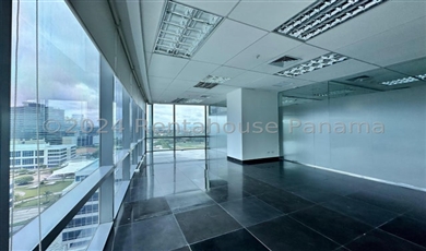  Commercial Property